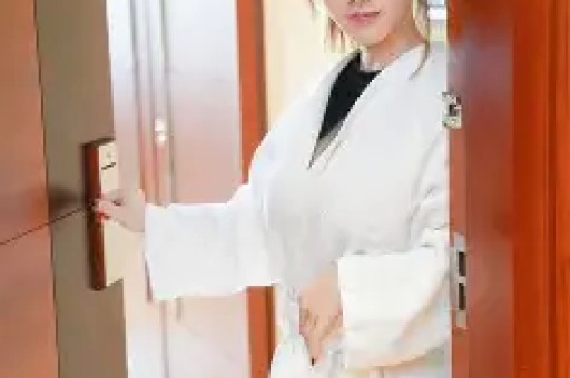 冲上热搜47岁女演员复出 冲上热搜47岁女演员复出