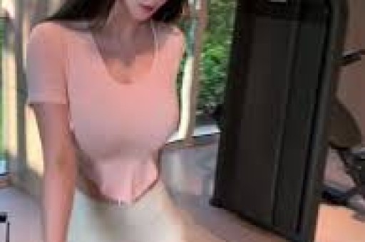 当热搜沦为法外之地:小红书被约谈背后的法律警示-立正 法小宝 当热搜沦为法外之地:小红书被约谈背后的法律警示-立正 法小宝